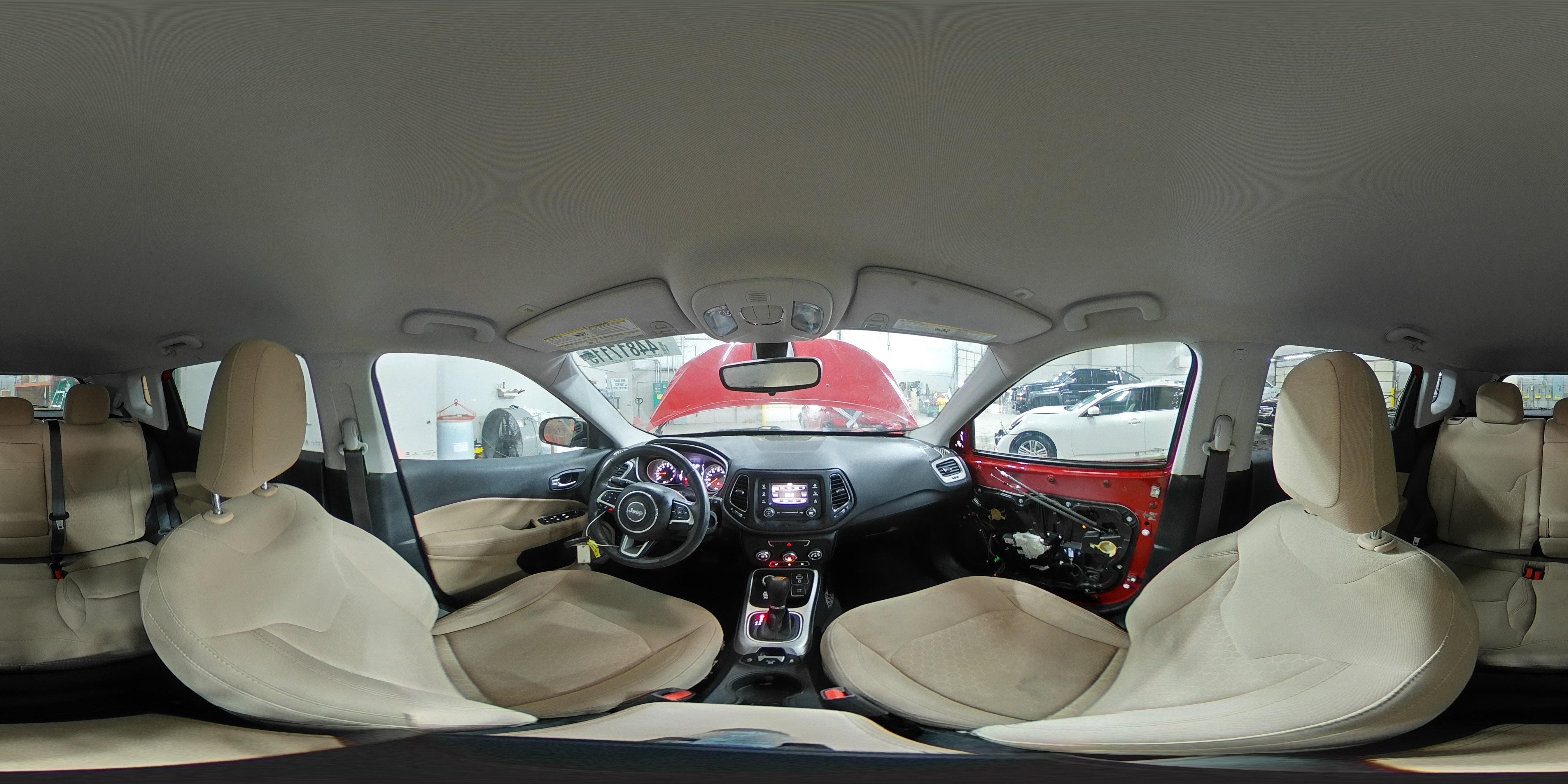 2018 Jeep Compass - Image 16