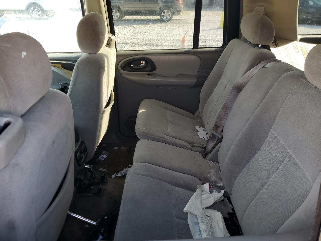 2005 Chevrolet TrailBlazer - Image 11