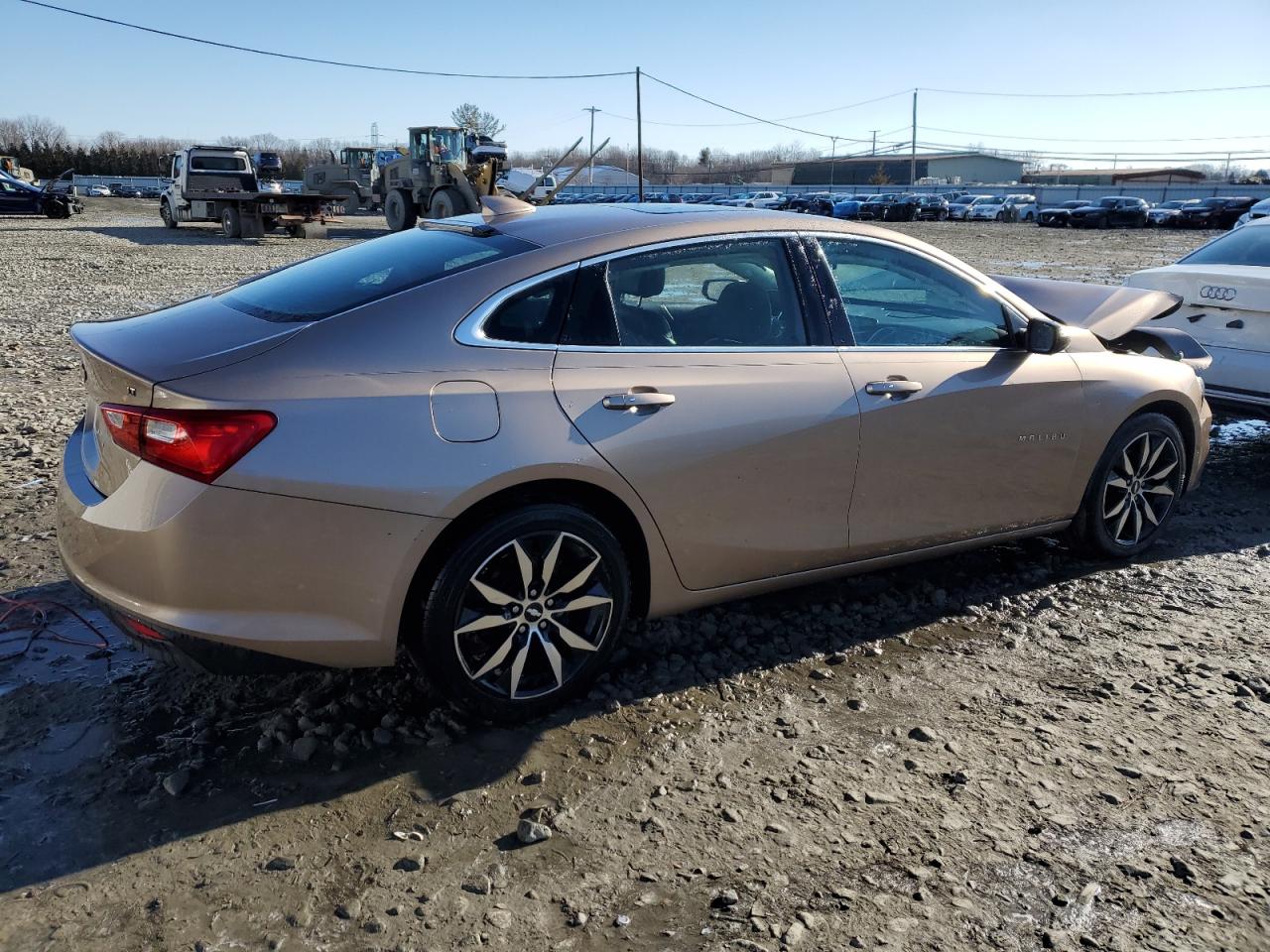 2018 Chevrolet Malibu - Image 3