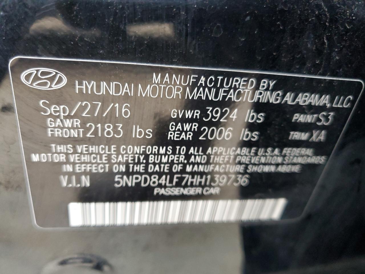 2017 Hyundai Elantra - Image 12