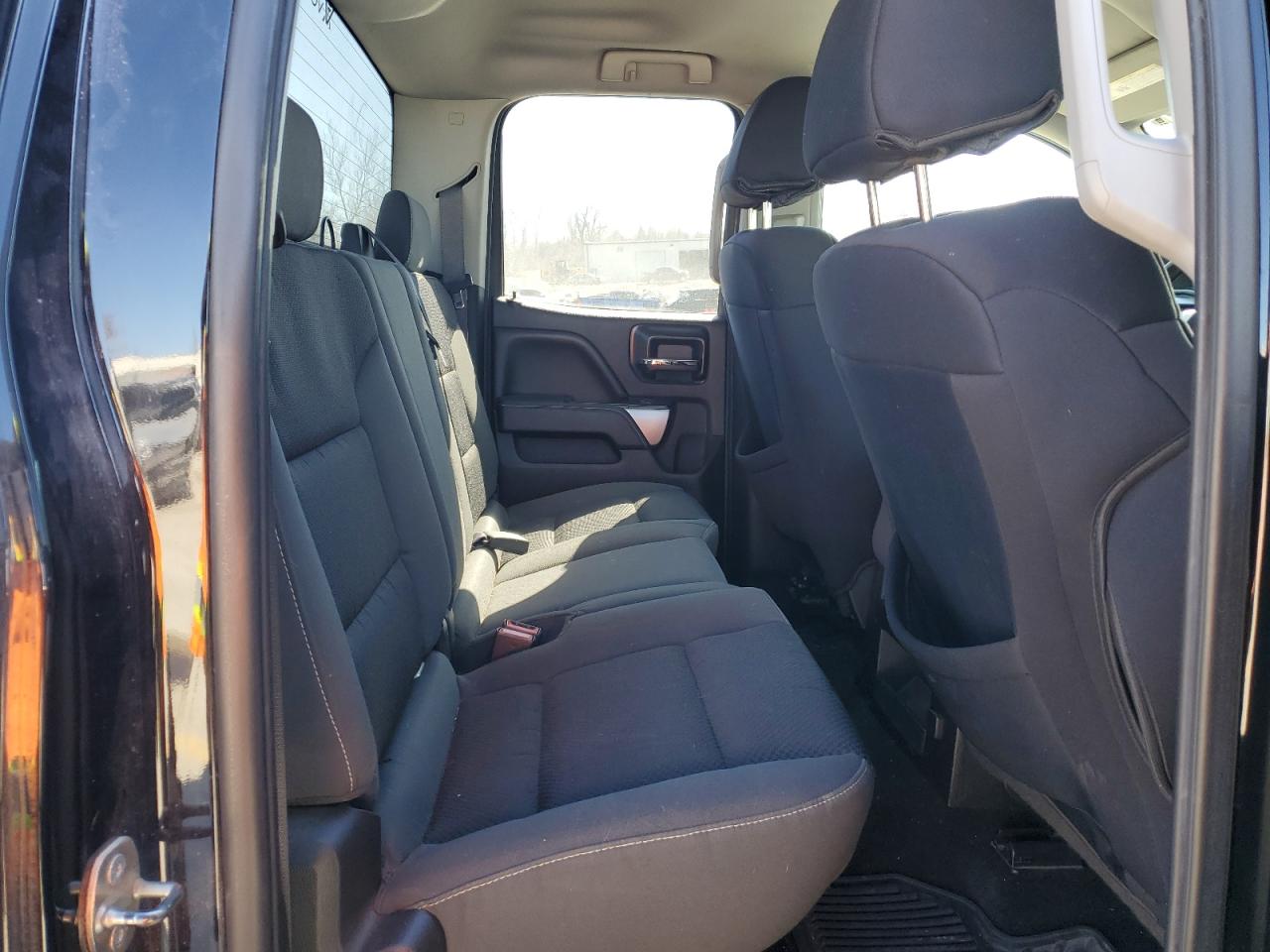 2014 Chevrolet Silverado - Image 10