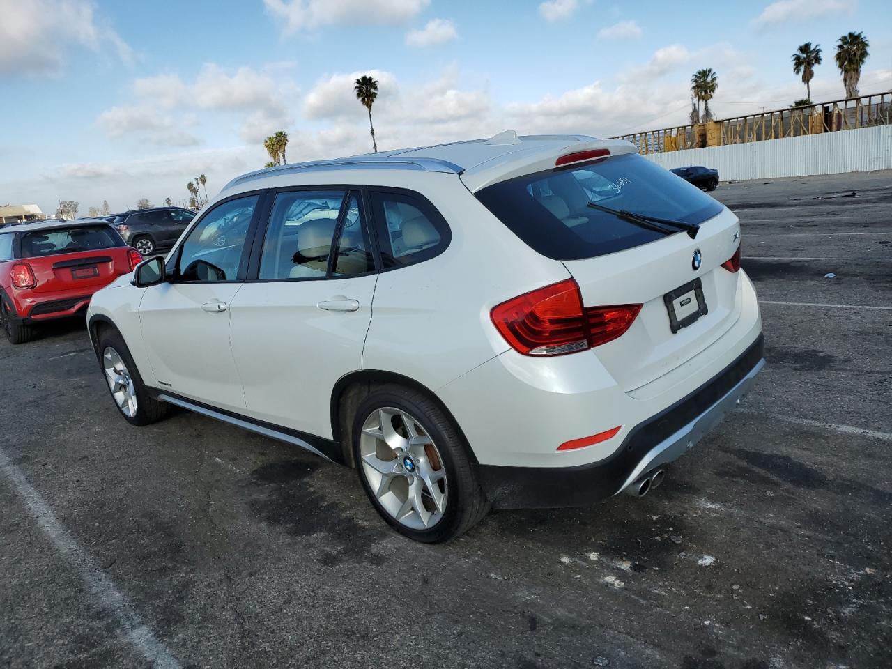 2015 BMW X1 - Image 2