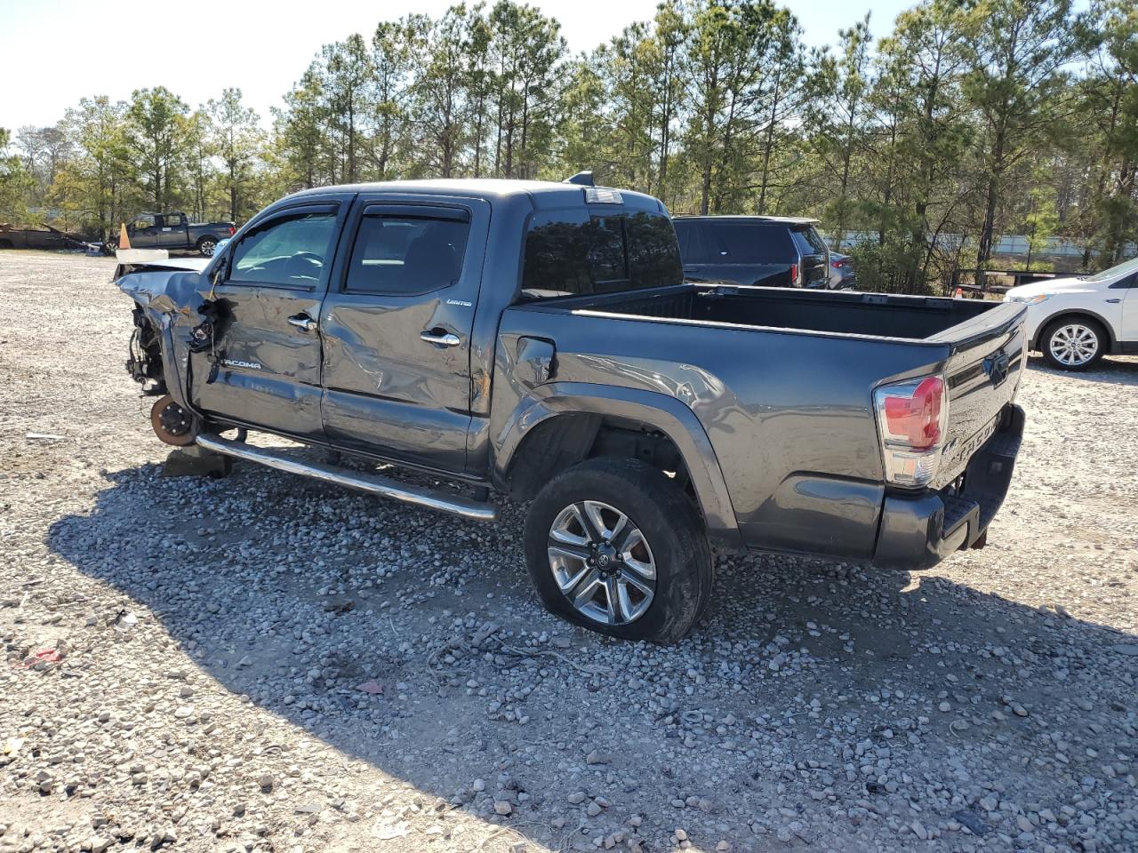 2019 Toyota Tacoma - Image 2