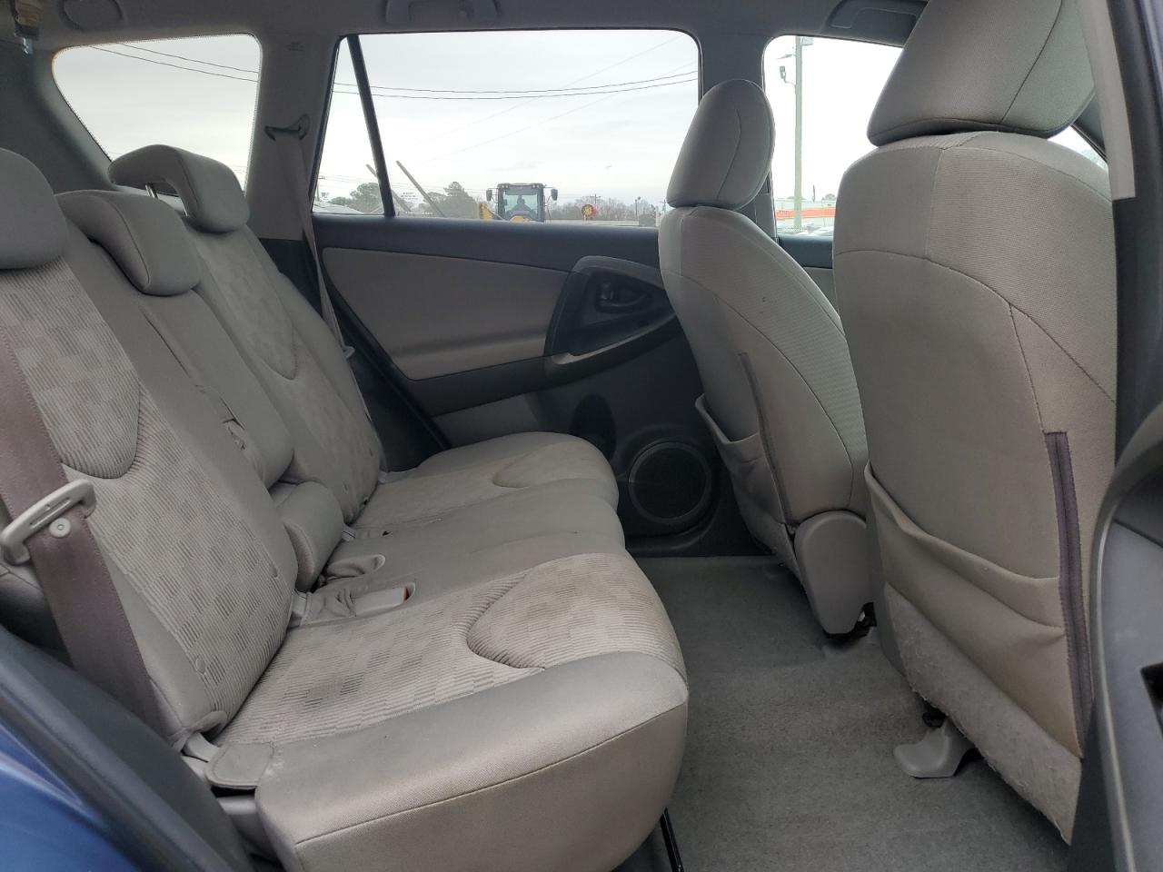2010 Toyota RAV 4 - Image 11
