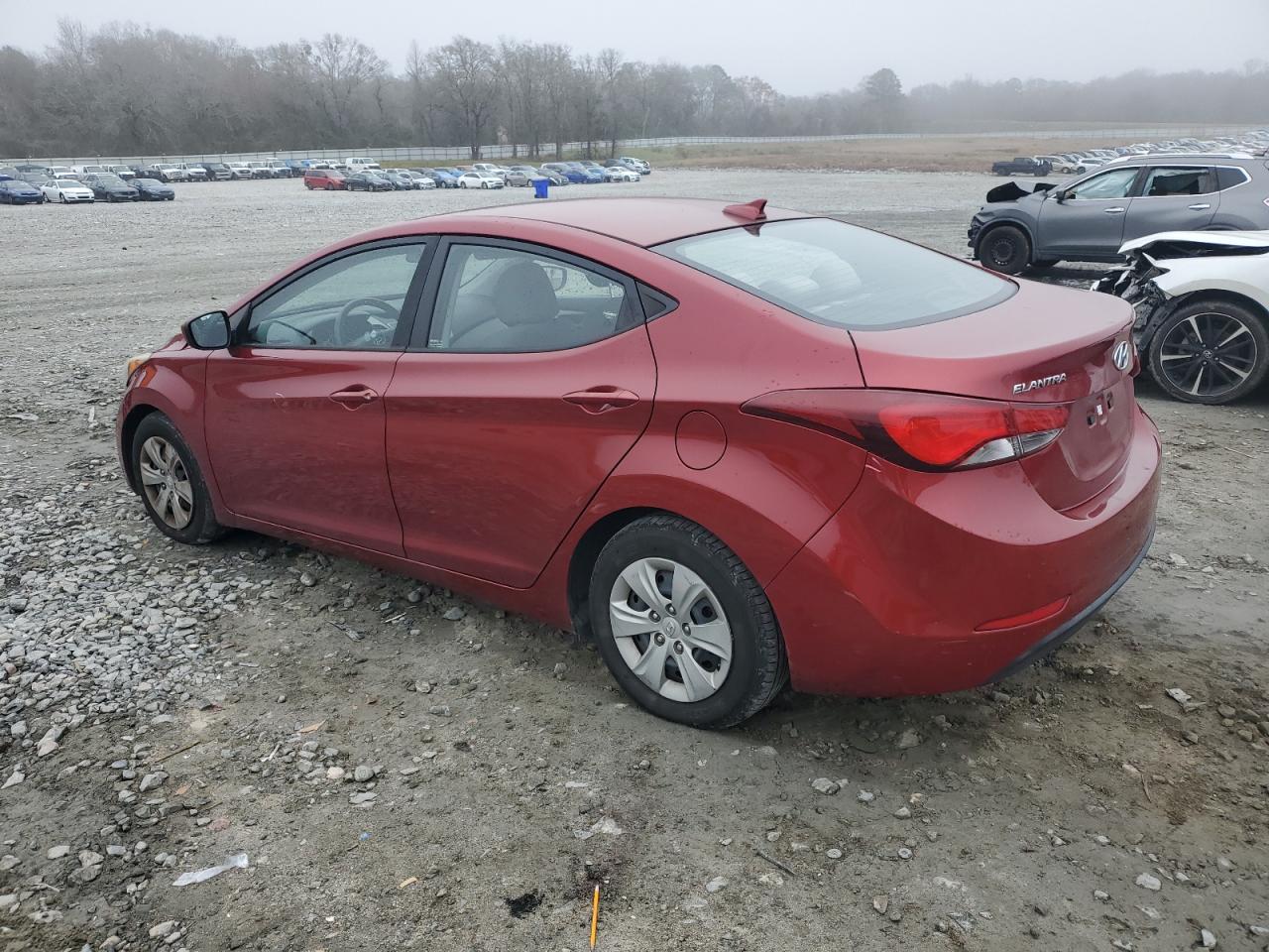 2016 Hyundai Elantra - Image 2