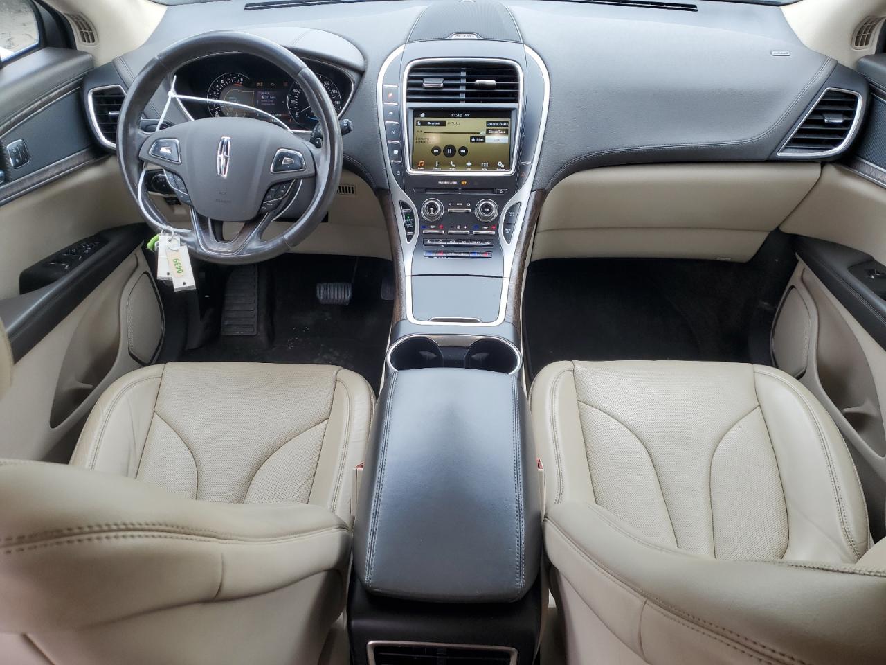 2016 Lincoln MKX - Image 8