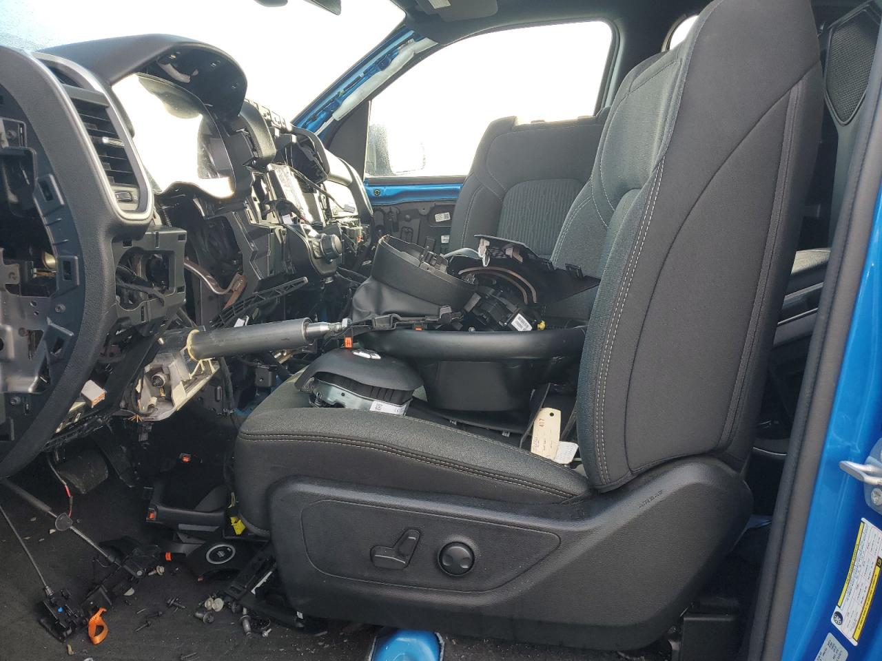 2022 RAM 1500 - Image 7