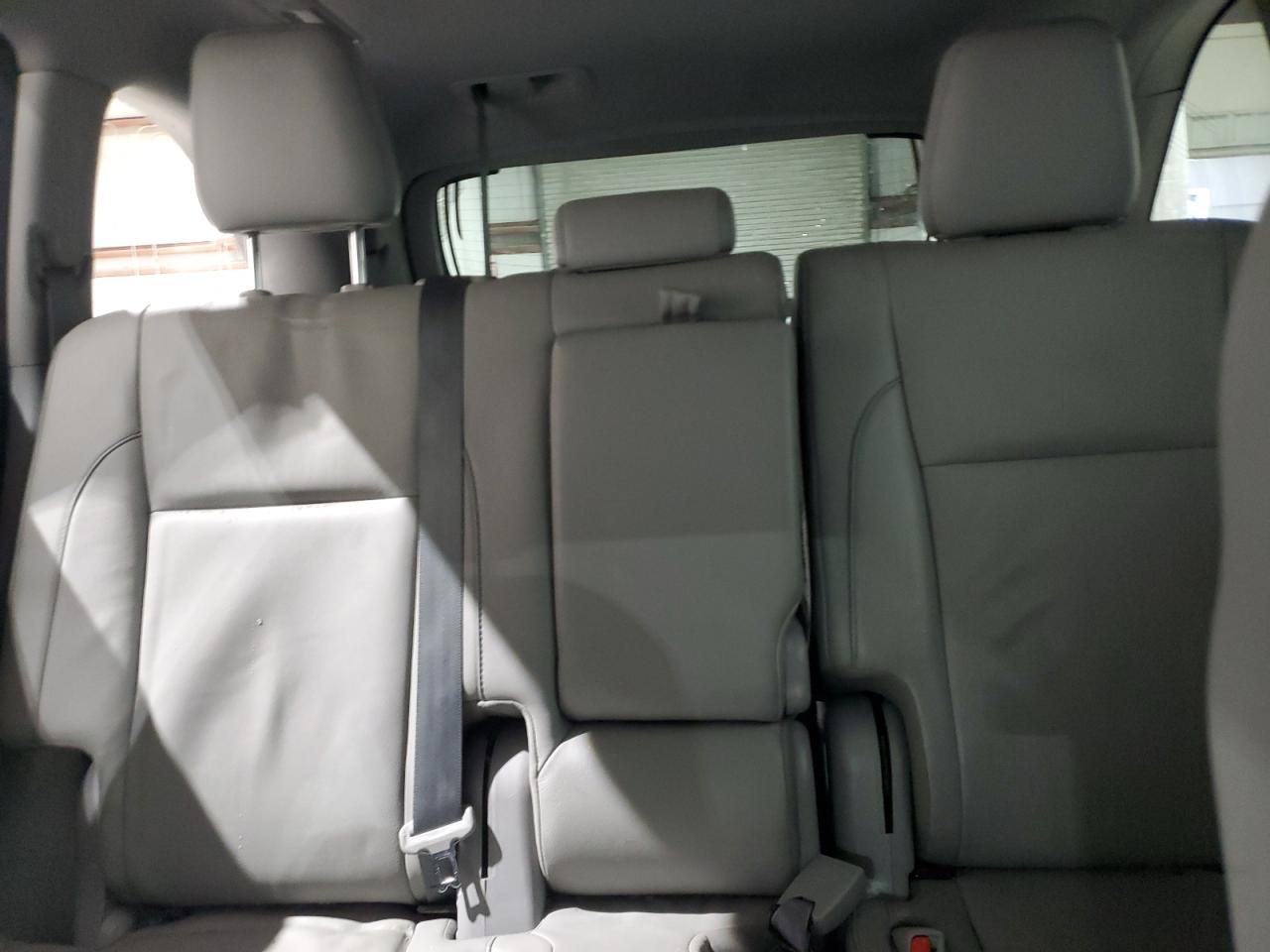 2018 Toyota Highlander - Image 10