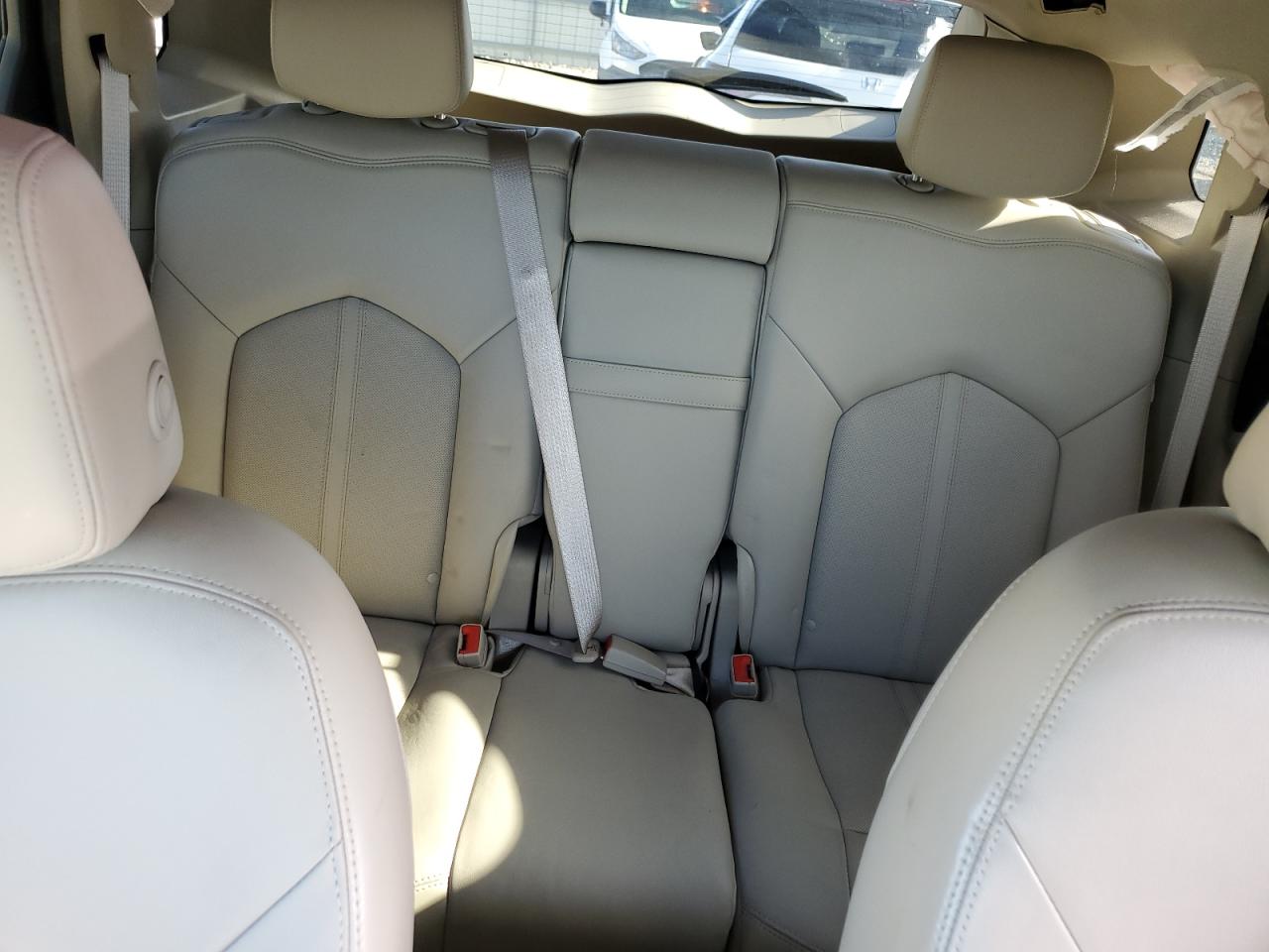 2012 Cadillac SRX - Image 10
