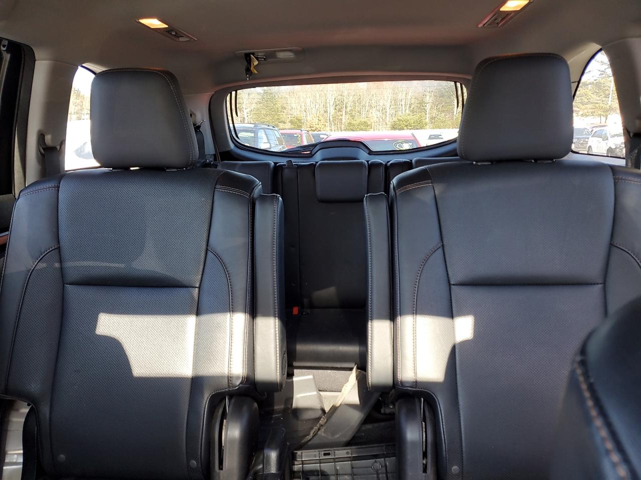 2016 Toyota Highlander - Image 10