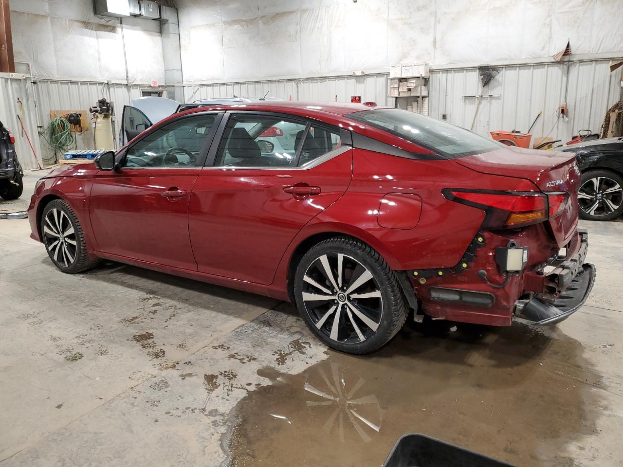 2021 Nissan Altima - Image 2