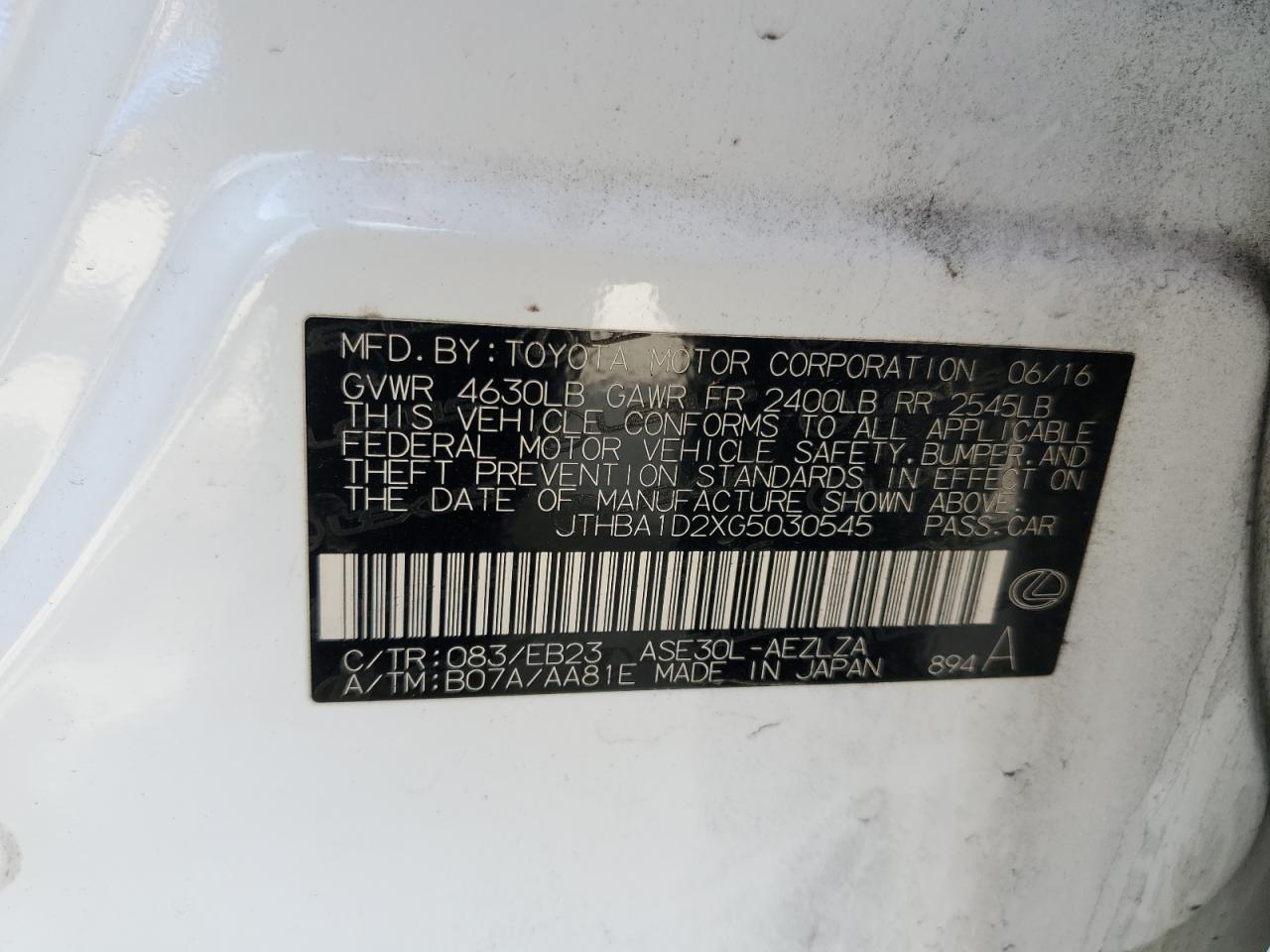 2016 Lexus IS - Image 14