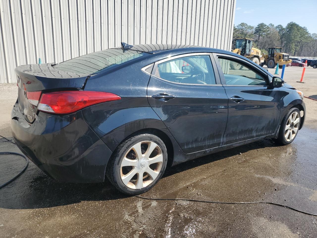2012 Hyundai Elantra - Image 3