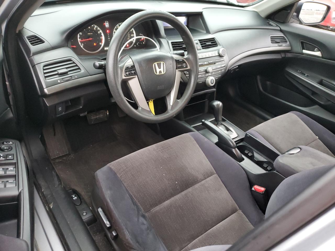 2010 Honda Accord - Image 8