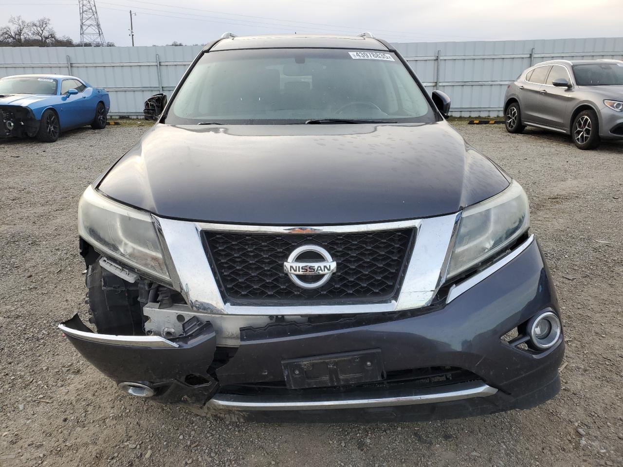 2014 Nissan Pathfinder - Image 5