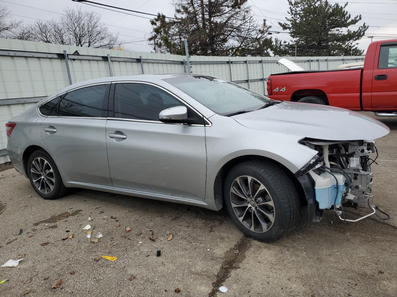 2018 Toyota Avalon - Image 4