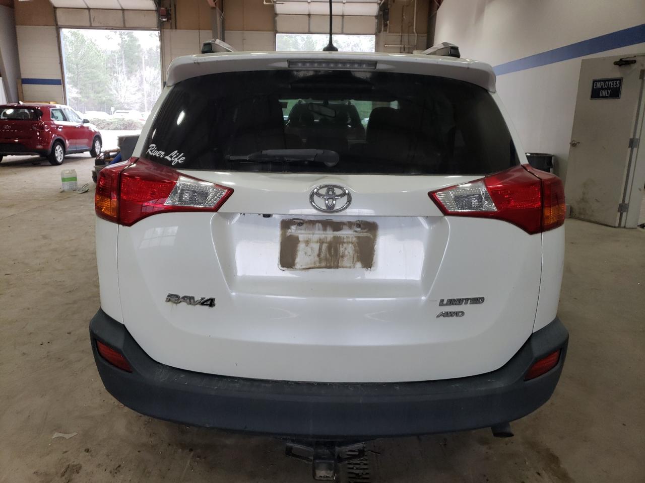 2014 Toyota RAV 4 - Image 6