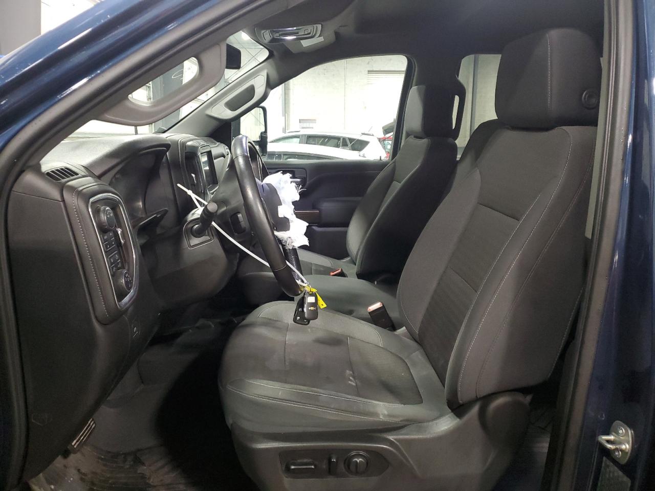 2020 Chevrolet Silverado - Image 7