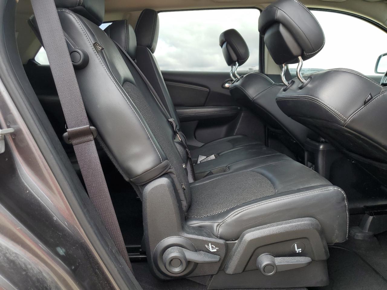 2020 Dodge Journey - Image 11