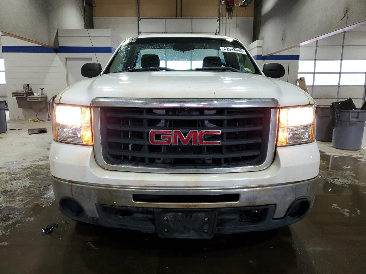 2009 GMC Sierra - Image 5