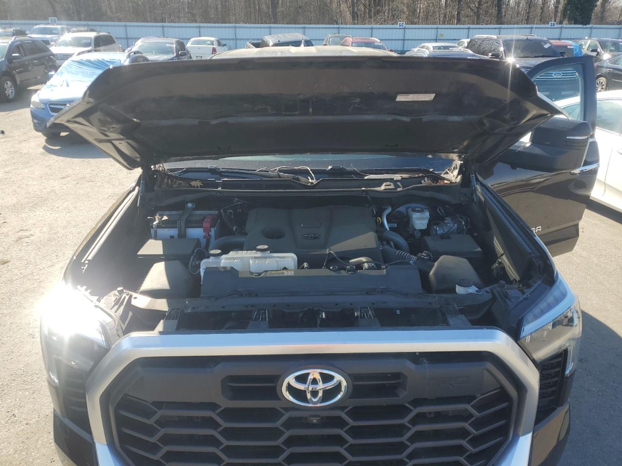 2023 Toyota Tundra - Image 11
