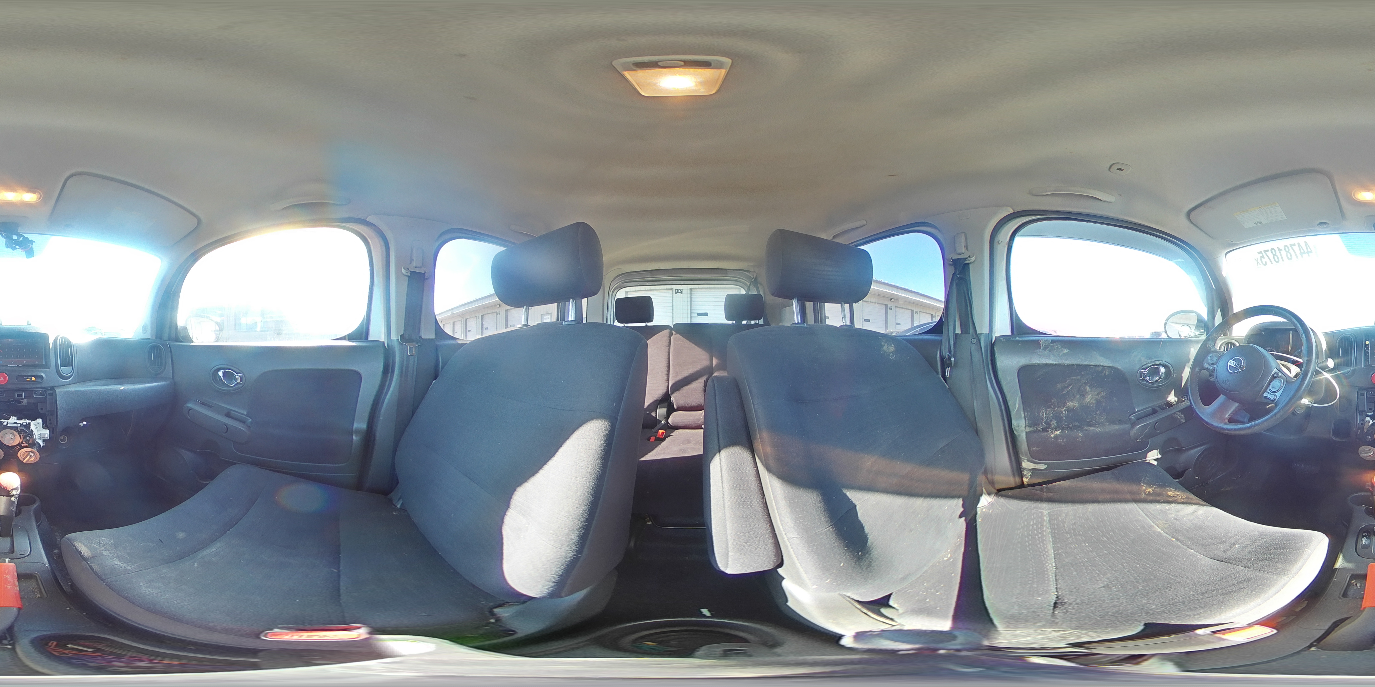 2010 Nissan Cube - Image 13