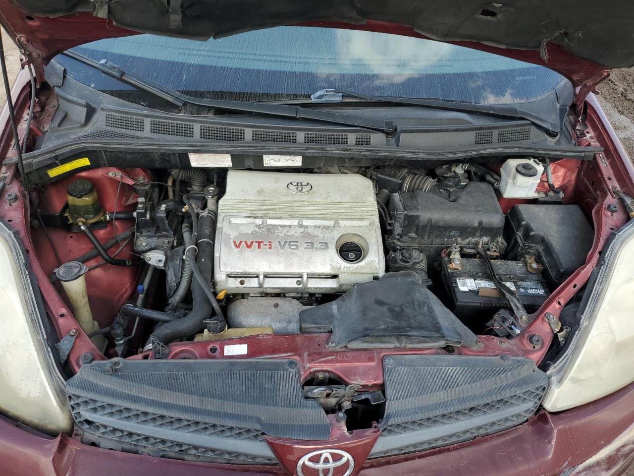 2005 Toyota Sienna - Image 13