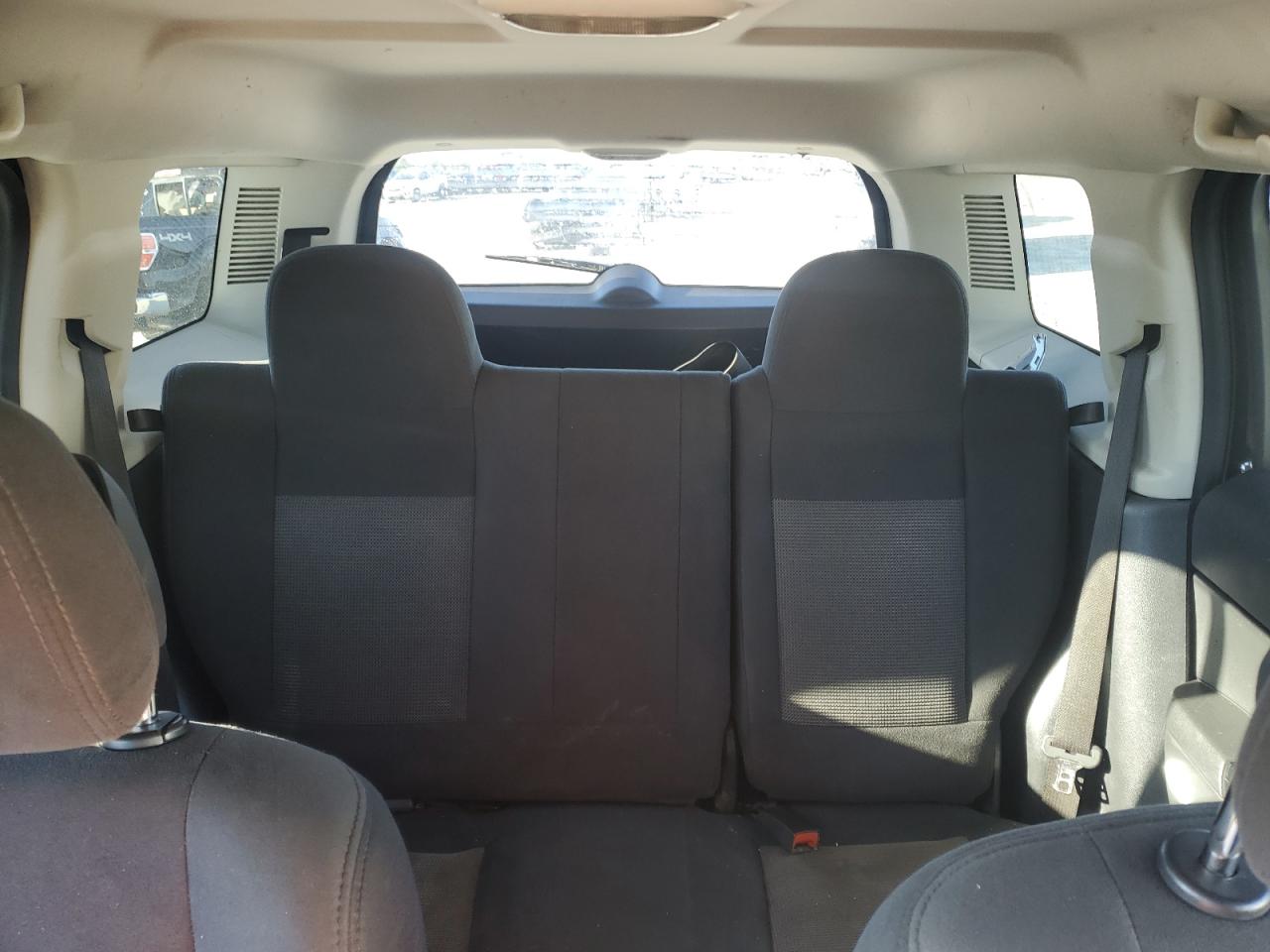 2015 Jeep Liberty (Patriot) - Image 10