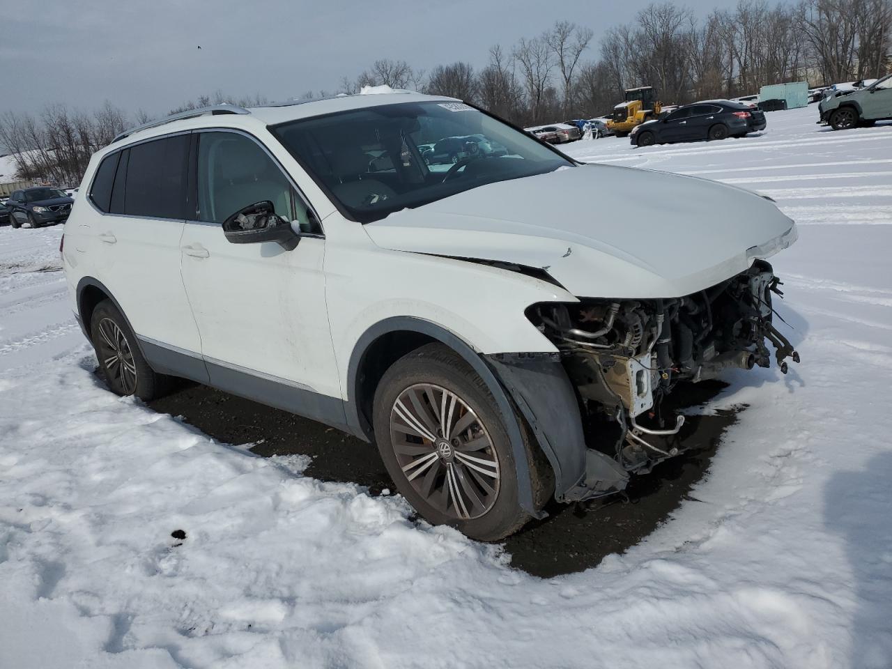 2018 Volkswagen Tiguan - Image 4
