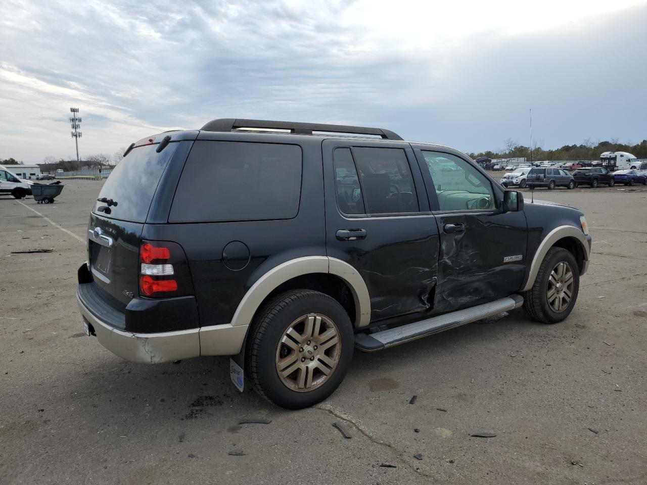 2008 Ford Explorer - Image 3