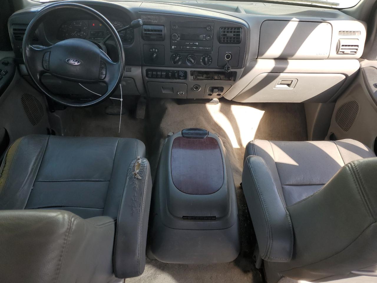 2006 Ford F350 - Image 8
