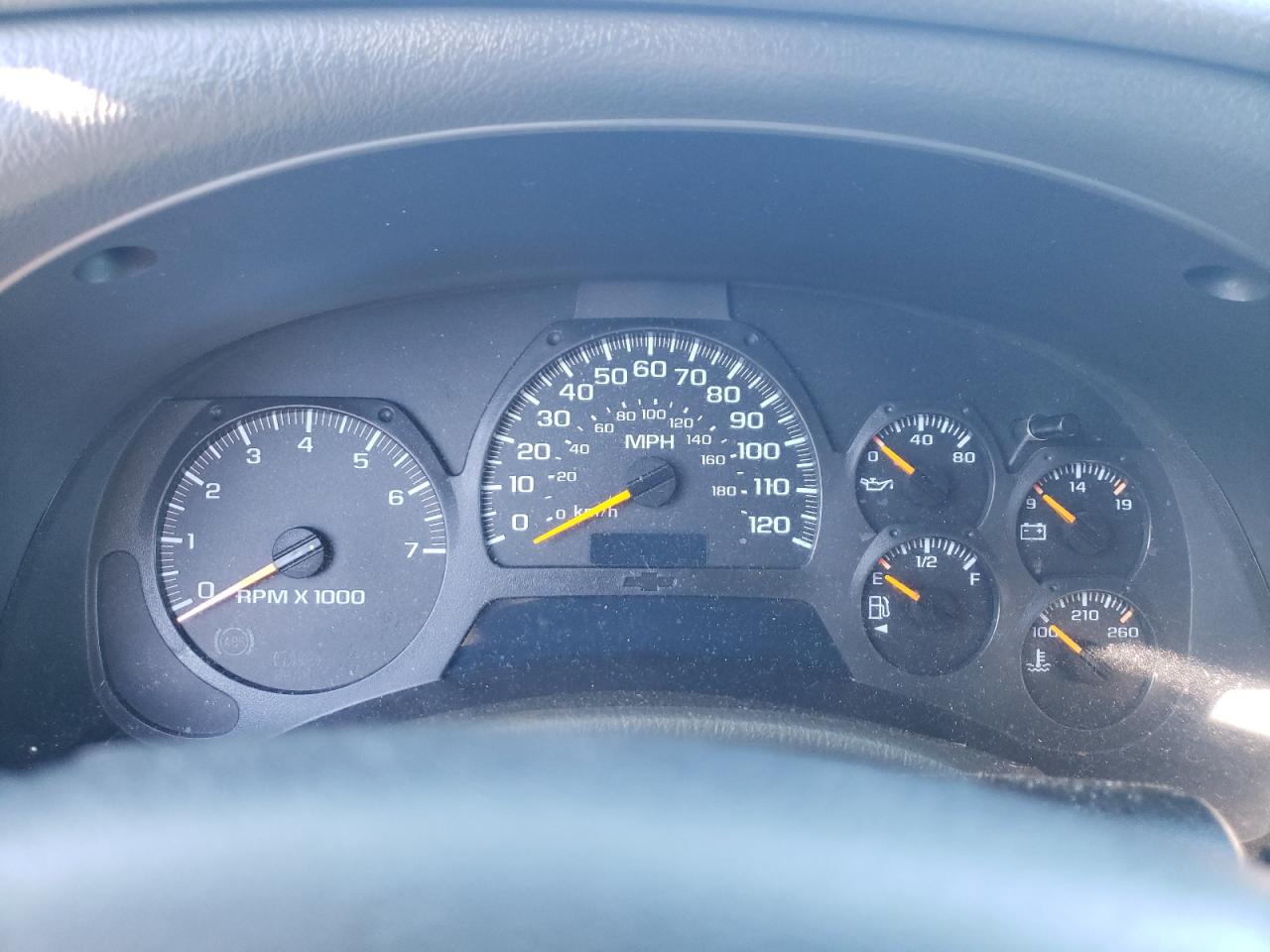2002 Chevrolet TrailBlazer - Image 9