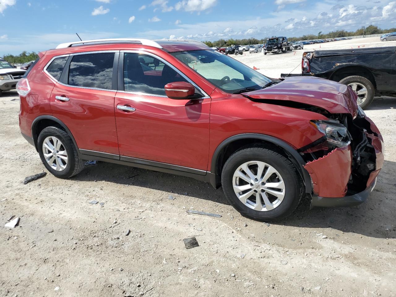 2015 Nissan Rogue - Image 4