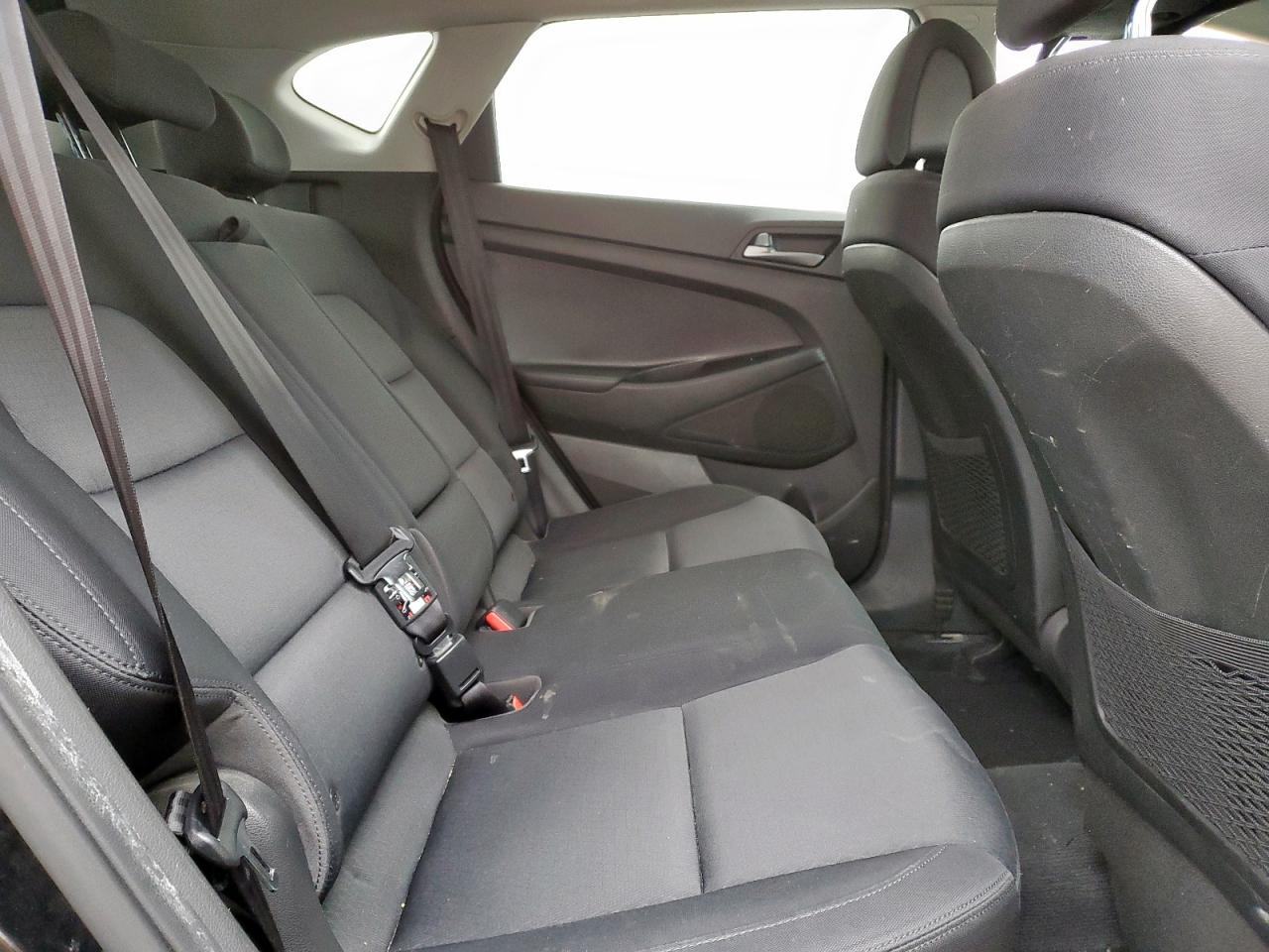 2017 Hyundai Tucson - Image 10