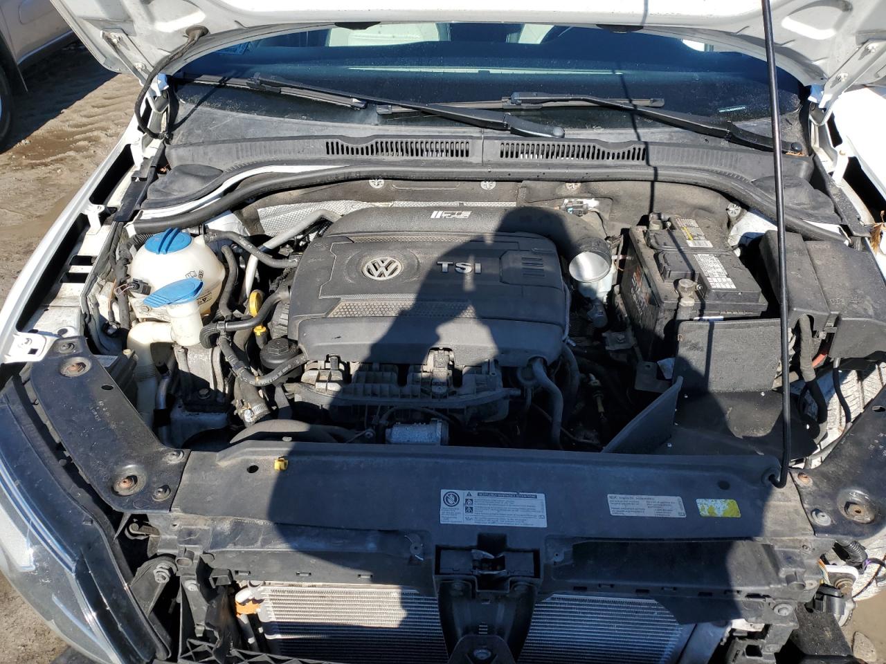 2016 Volkswagen Jetta - Image 11