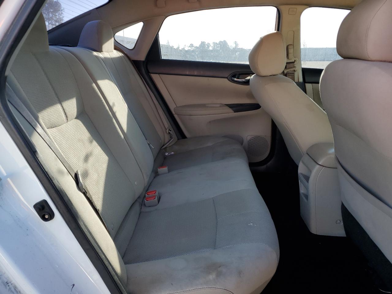 2017 Nissan Sentra - Image 10