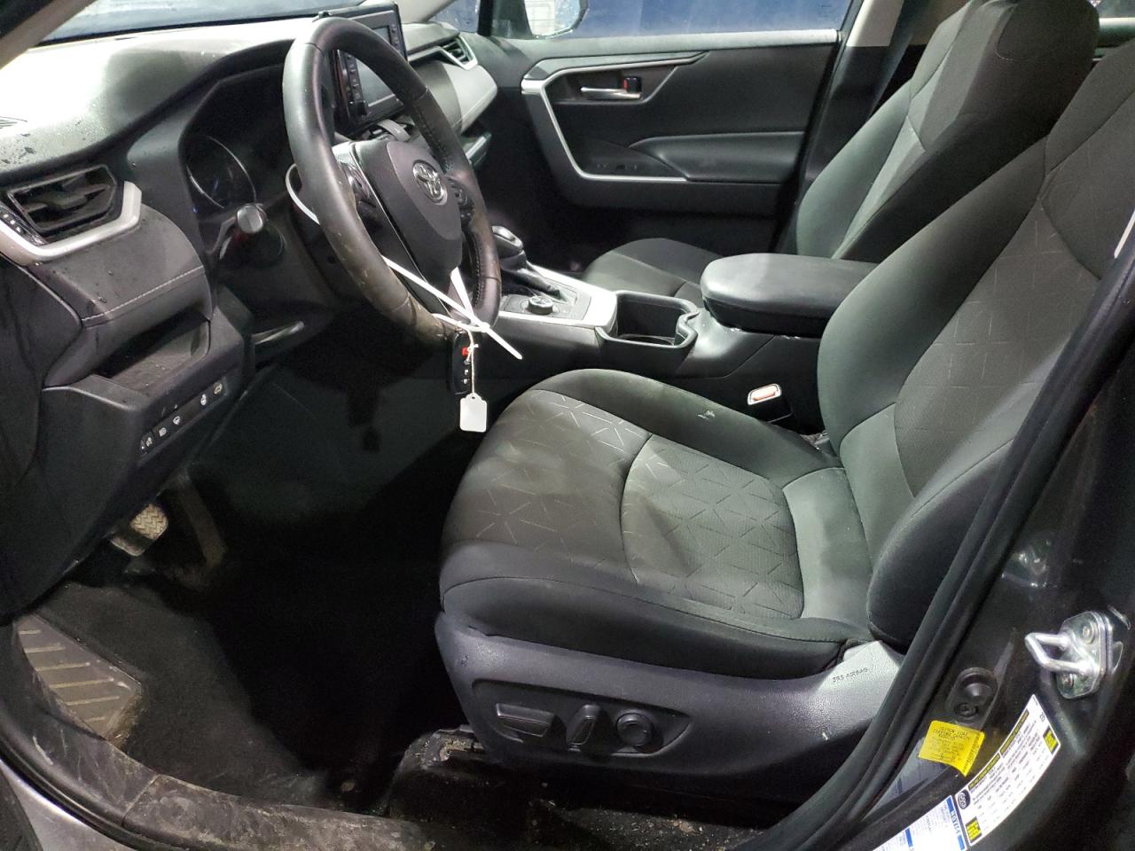 2022 Toyota RAV 4 - Image 7
