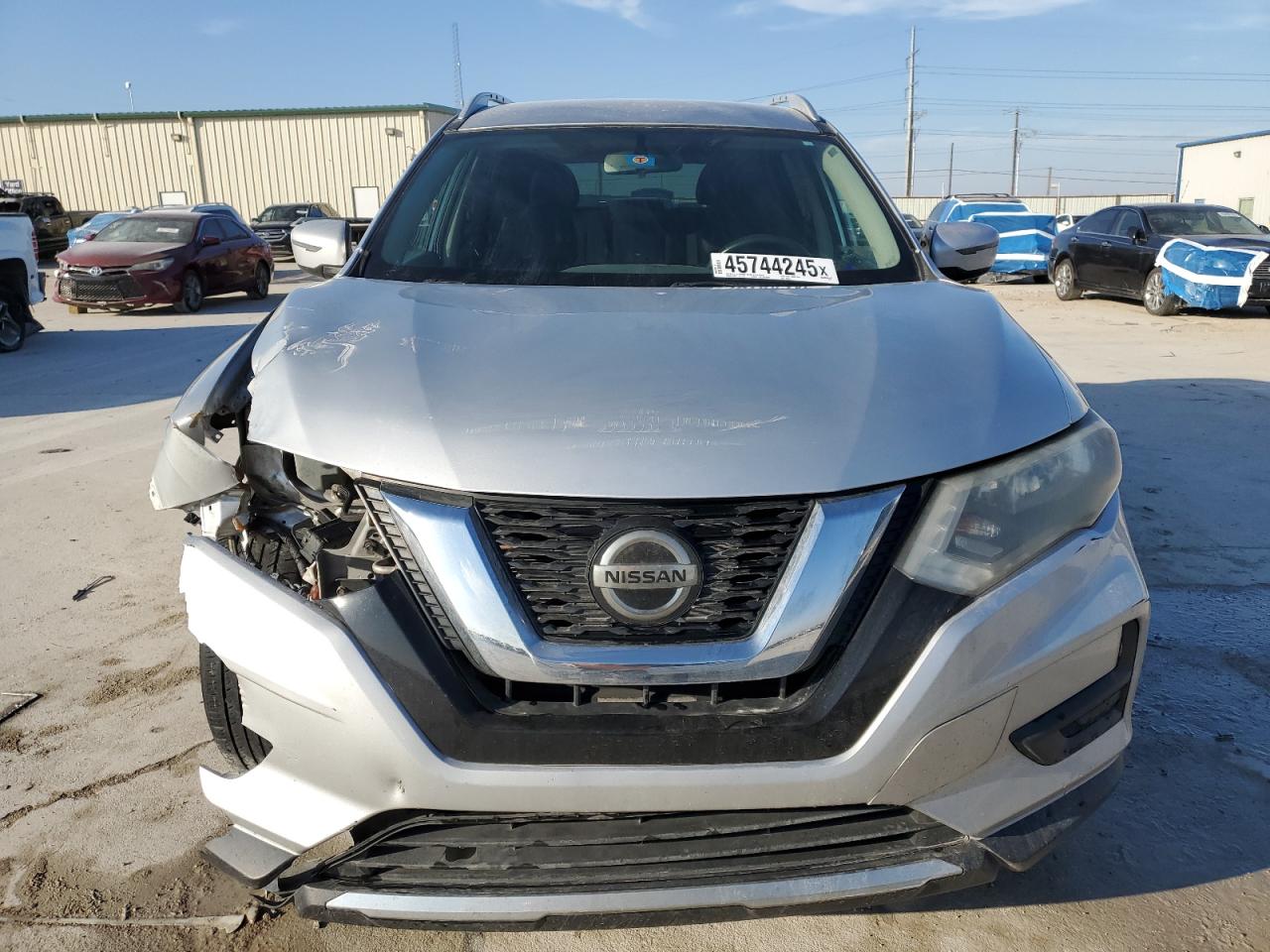 2018 Nissan Rogue - Image 5