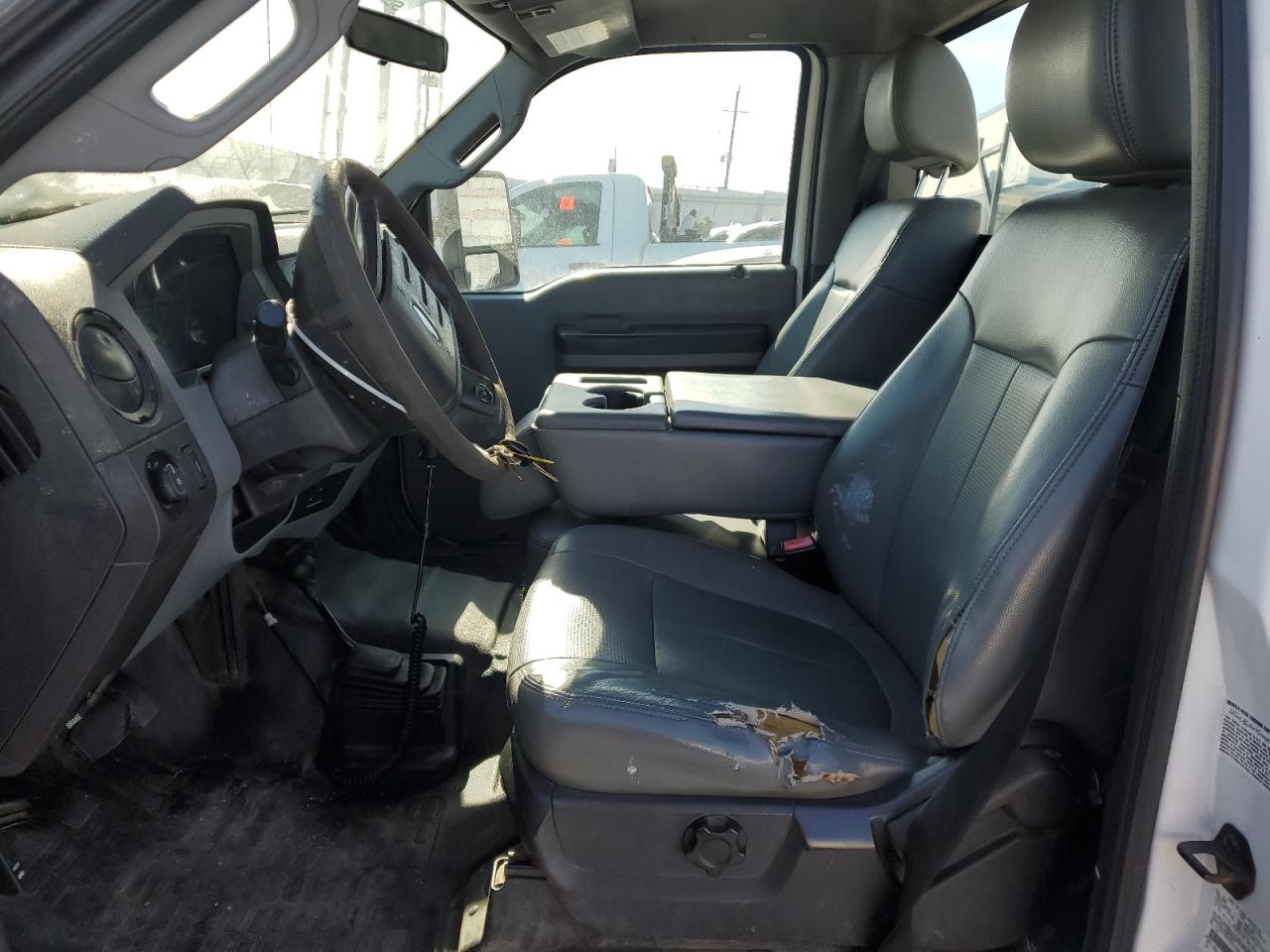 2012 Ford F350 - Image 7
