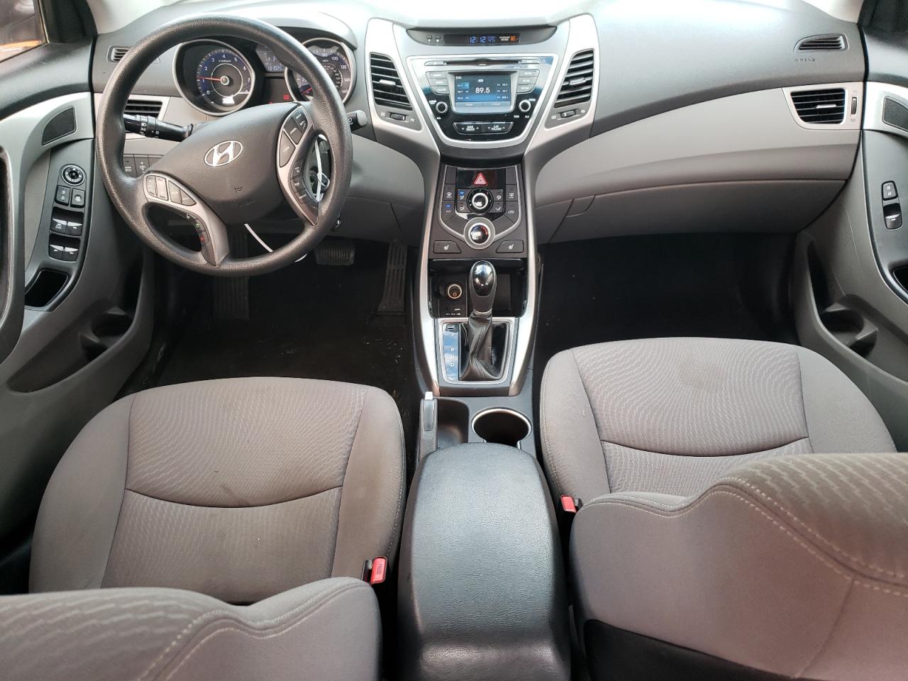 2014 Hyundai Elantra - Image 8