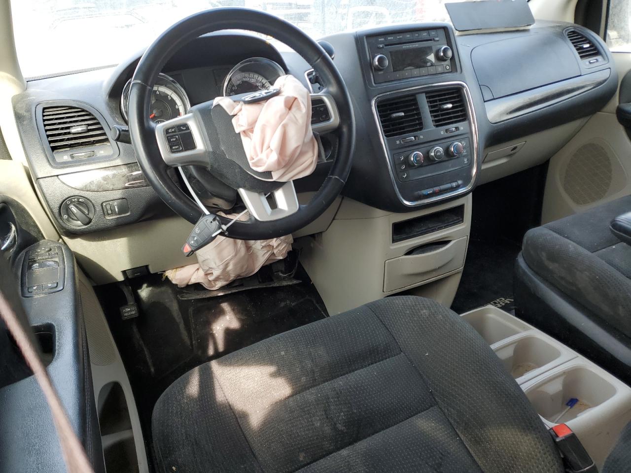 2017 Dodge Caravan - Image 8
