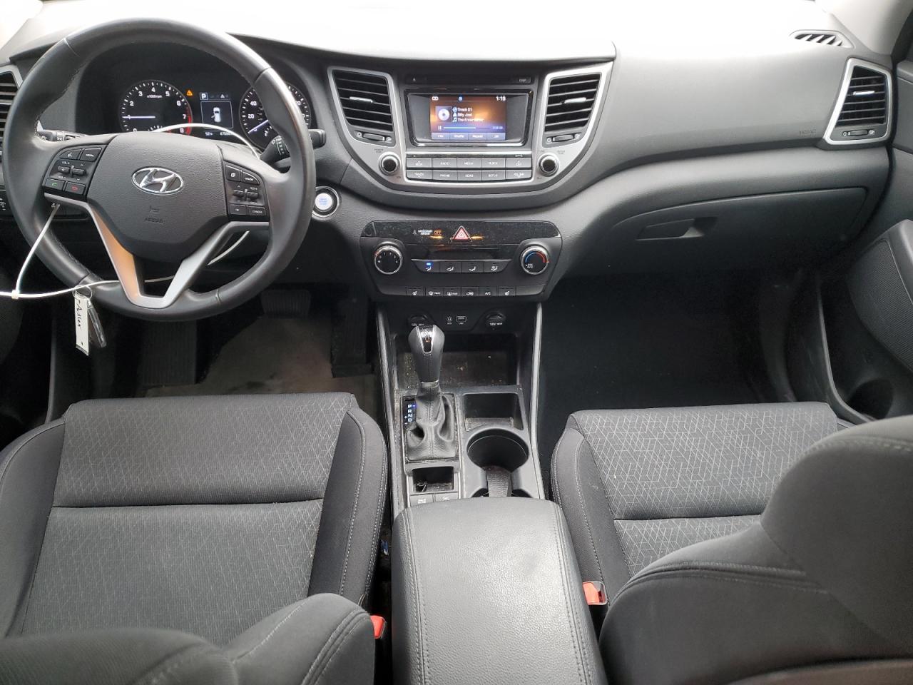 2017 Hyundai Tucson - Image 8