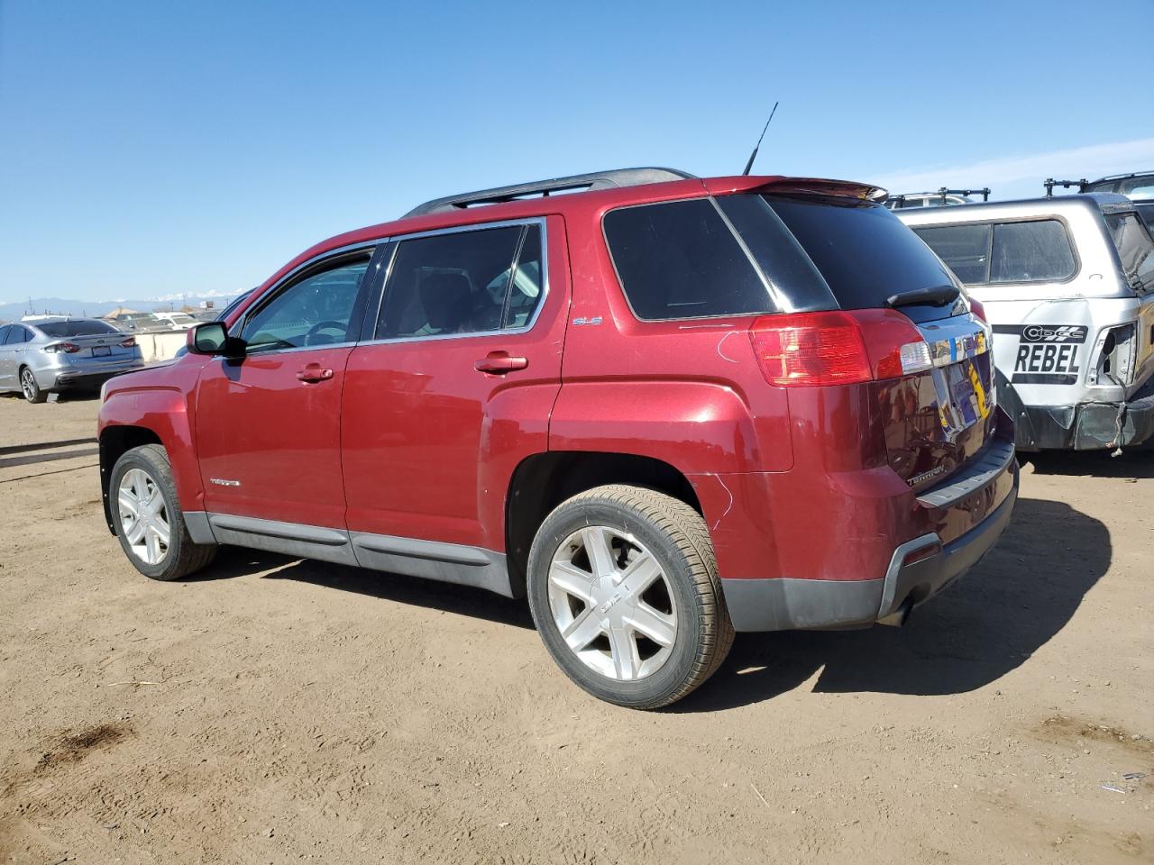 2011 GMC Terrain - Image 2