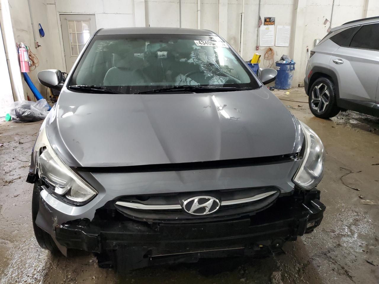 2016 Hyundai Accent - Image 5