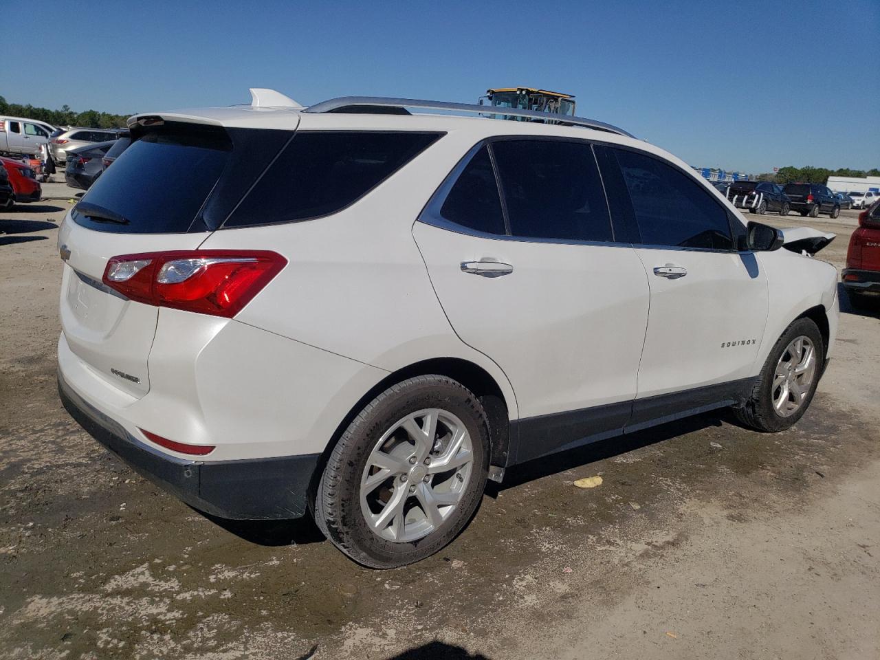 2021 Chevrolet Equinox - Image 3