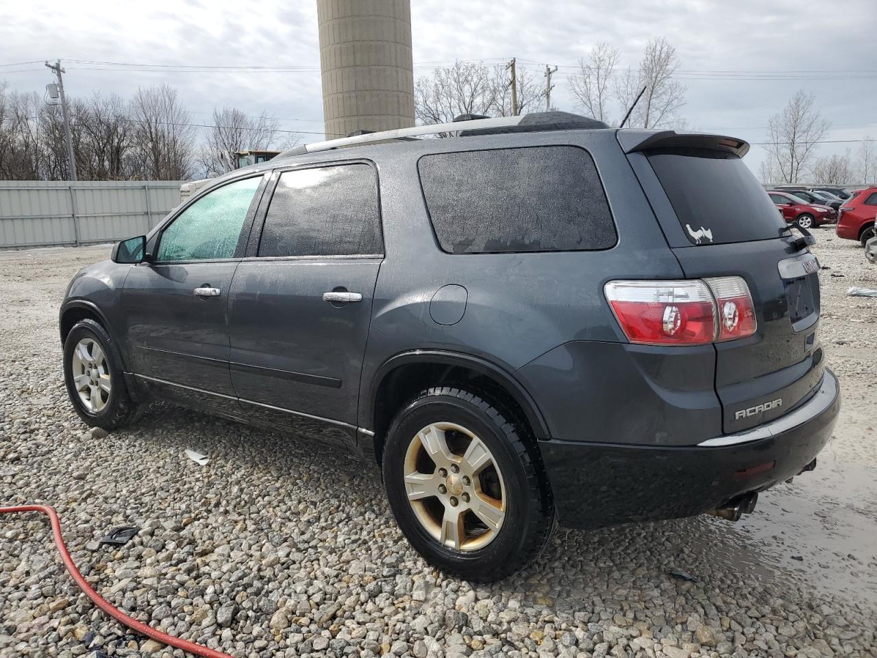 2011 GMC Acadia - Image 2