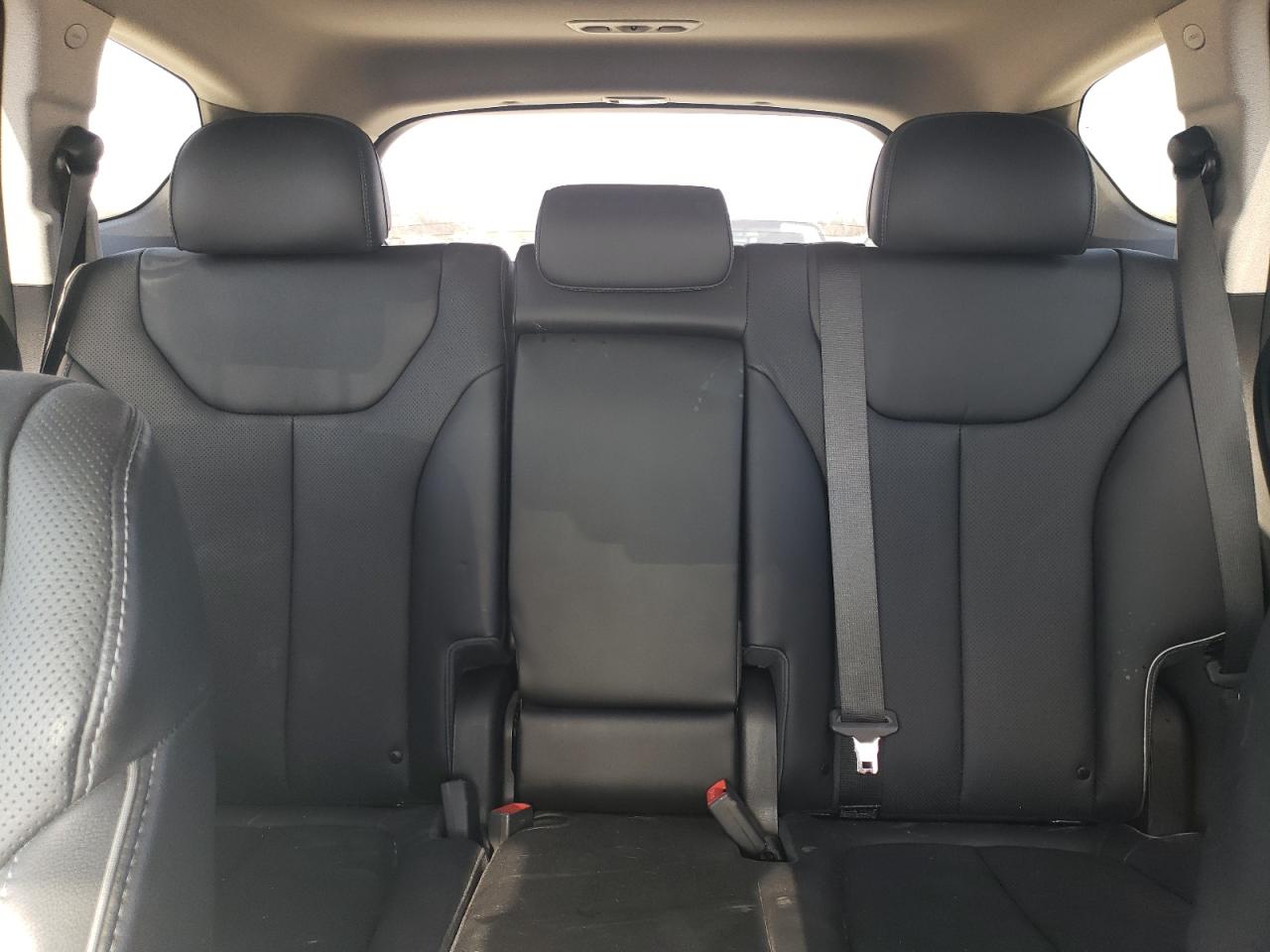 2023 Hyundai Santa Fe - Image 10