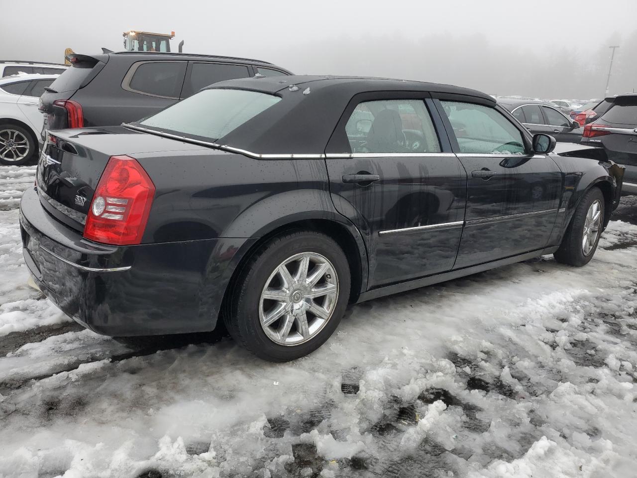 2009 Chrysler 300 - Image 3