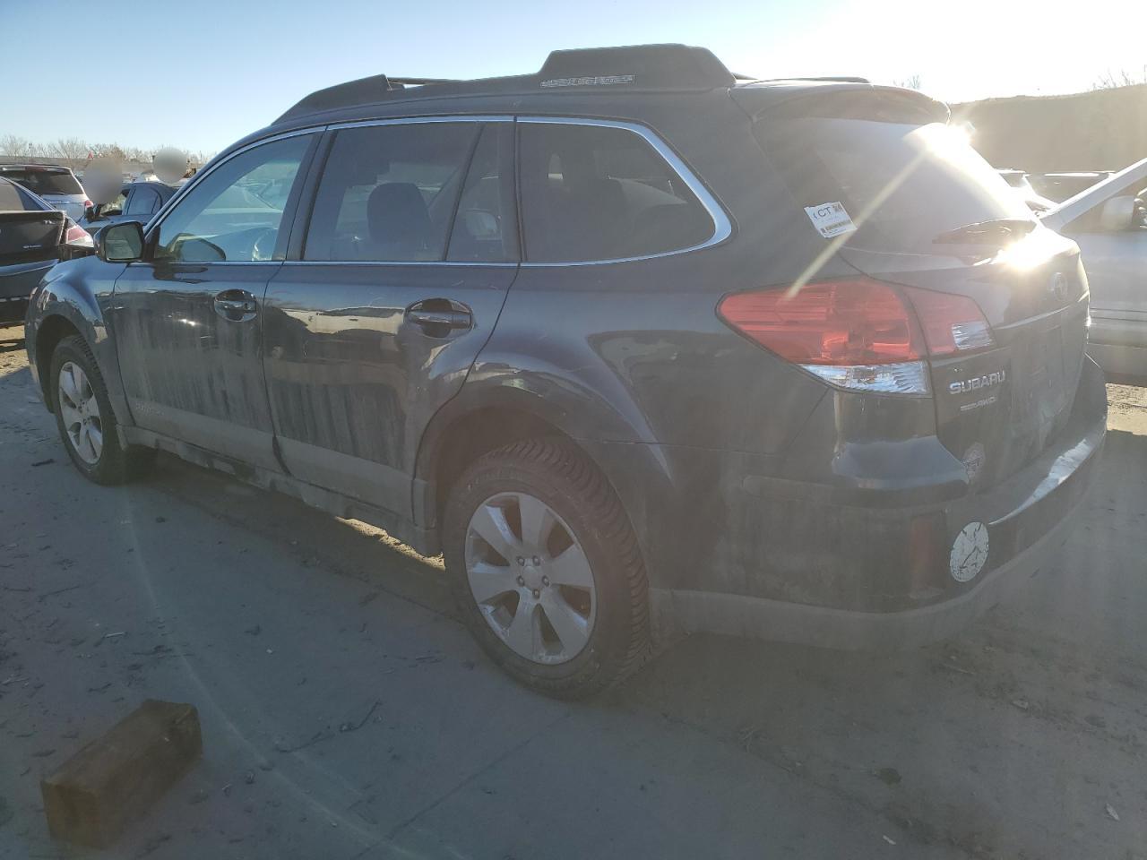 2011 Subaru Outback - Image 2