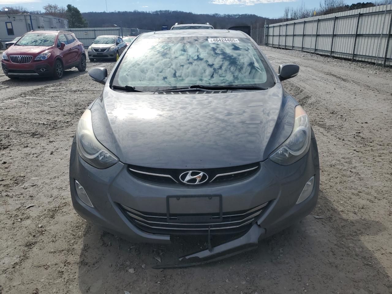 2011 Hyundai Elantra - Image 5
